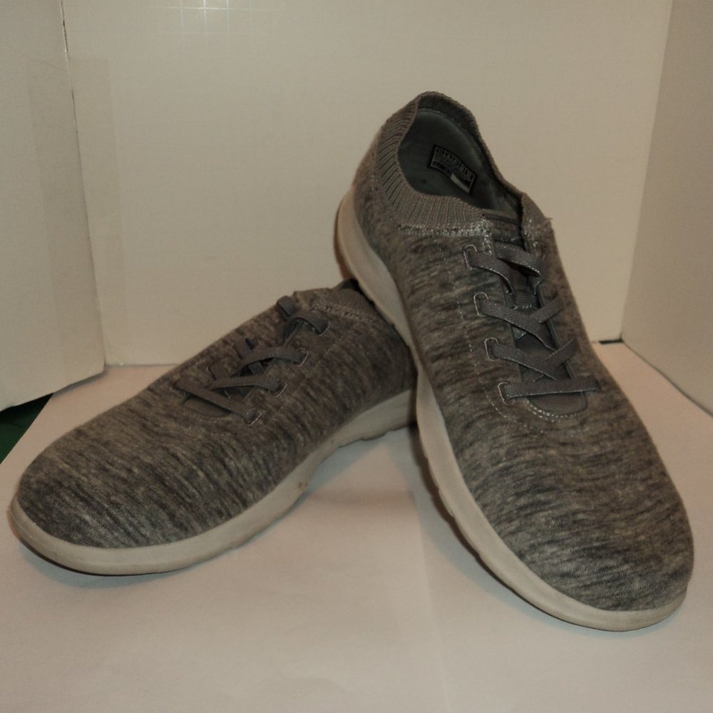 Skechers On The Go Women's Size 11 Athletic Sneakers Shoes Slip On Gray
